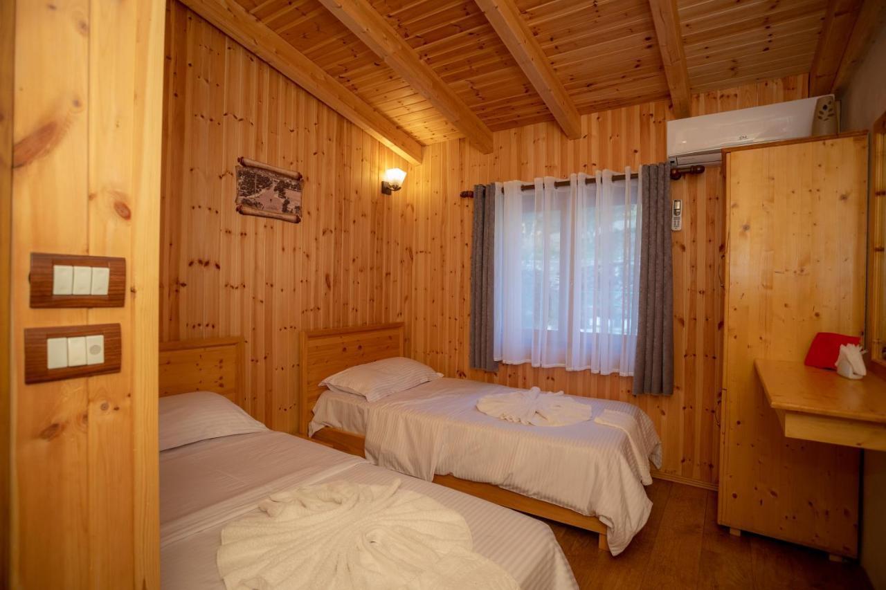 Hotel Shpija E Gjyshit Canaj Εξωτερικό φωτογραφία