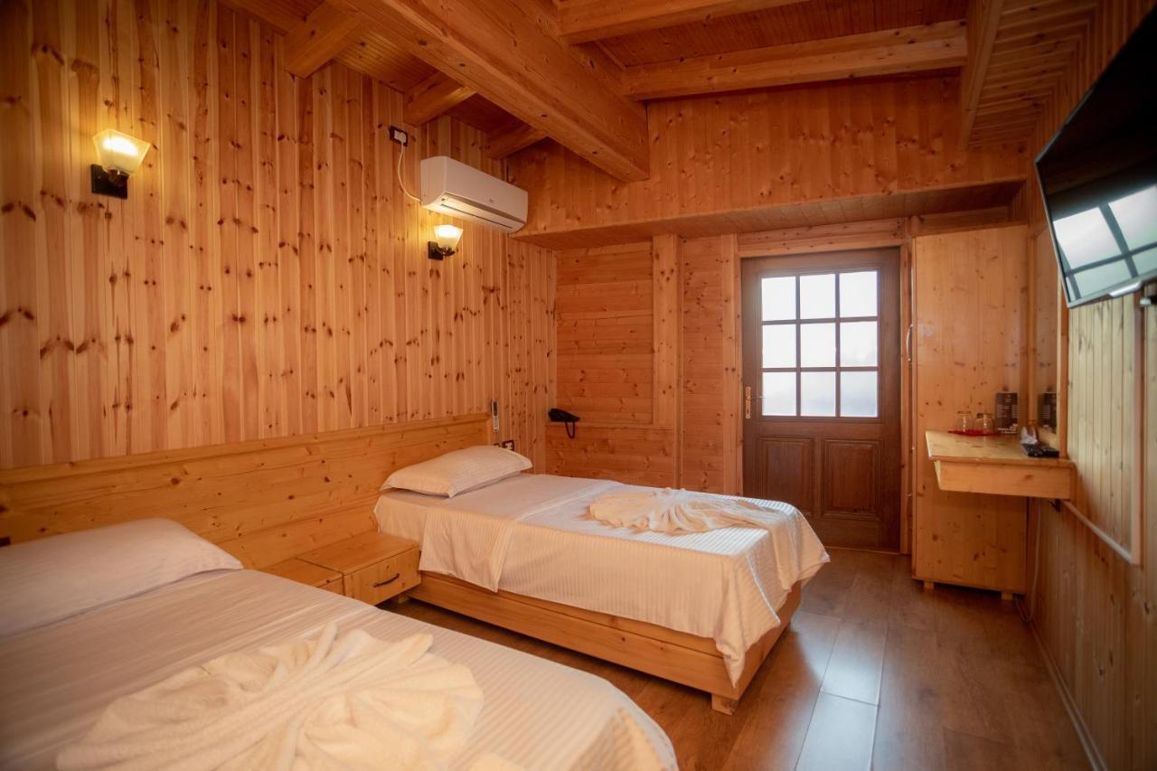 Hotel Shpija E Gjyshit Canaj Εξωτερικό φωτογραφία