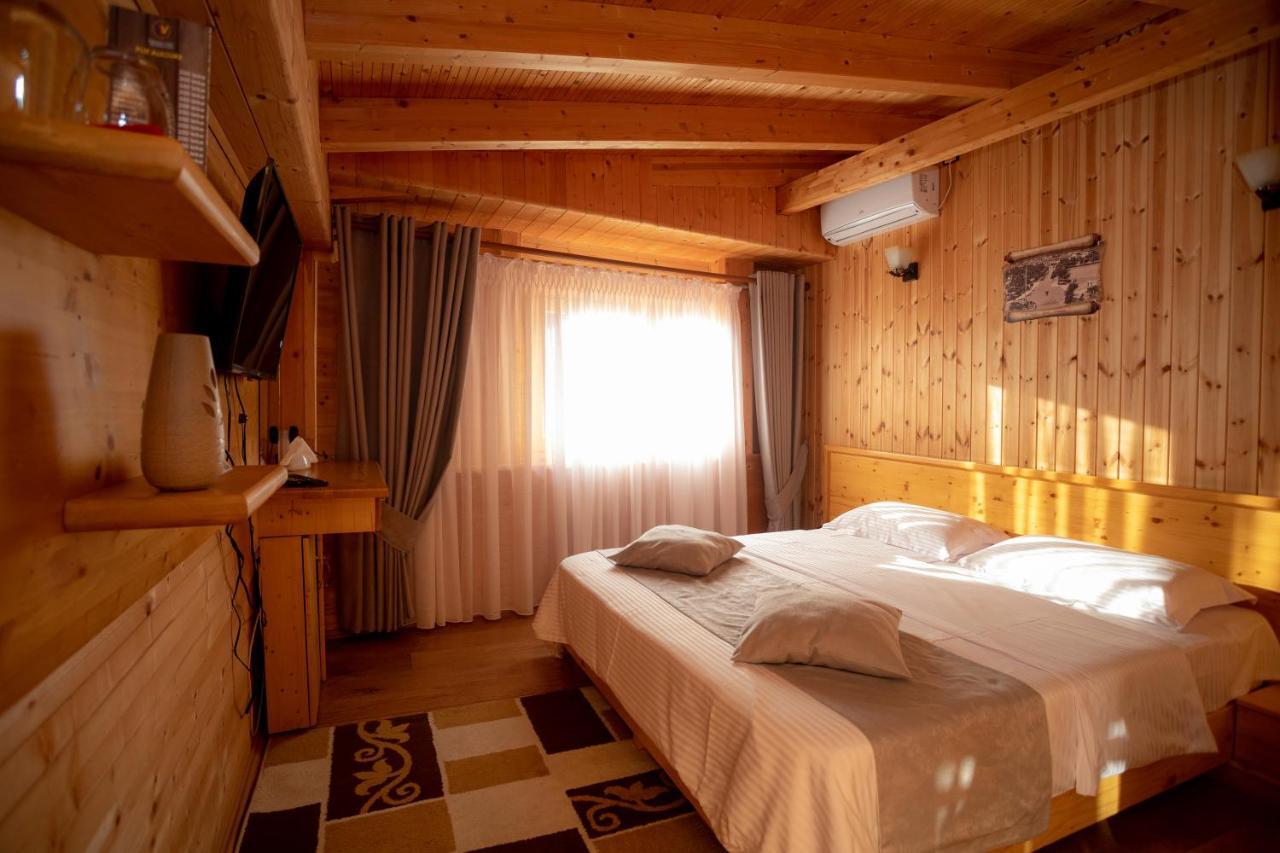 Hotel Shpija E Gjyshit Canaj Εξωτερικό φωτογραφία