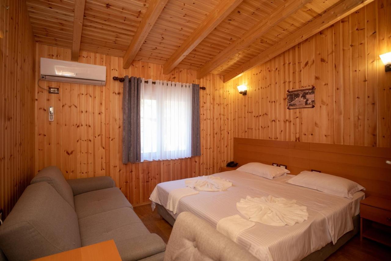 Hotel Shpija E Gjyshit Canaj Εξωτερικό φωτογραφία